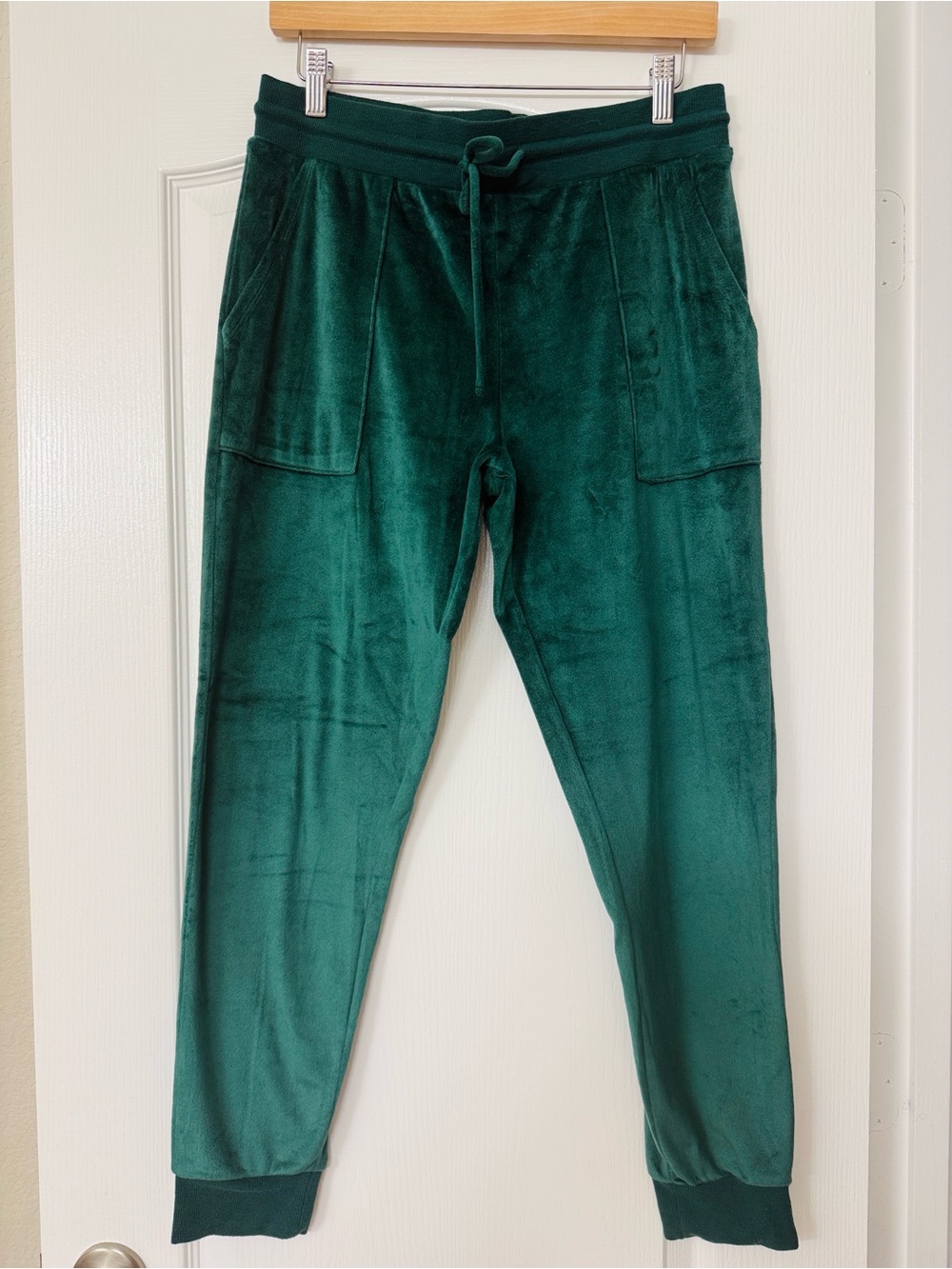 Stars Above • Green Velour Jogger Pants Medium Lounge Athleisure Cozy